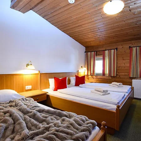 By Hotel-garni Austria Βέστεντορφ