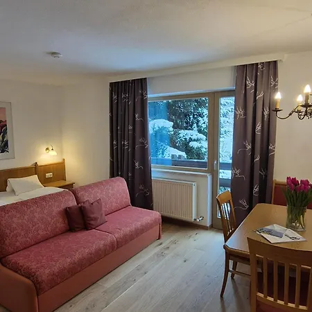 By Hotel-garni Austria Apartament