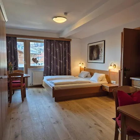 By Hotel-garni Austria Apartament