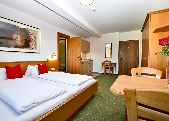 By Hotel-garni Austria Apartament *